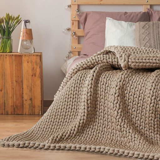 Hand-Knit Chunky Weighted Blanket - Image 2