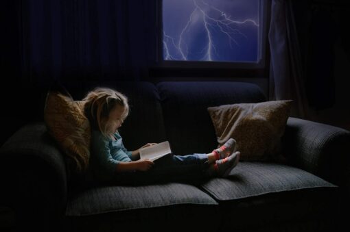 Blackout Emergency LED Flashlight - Image 5