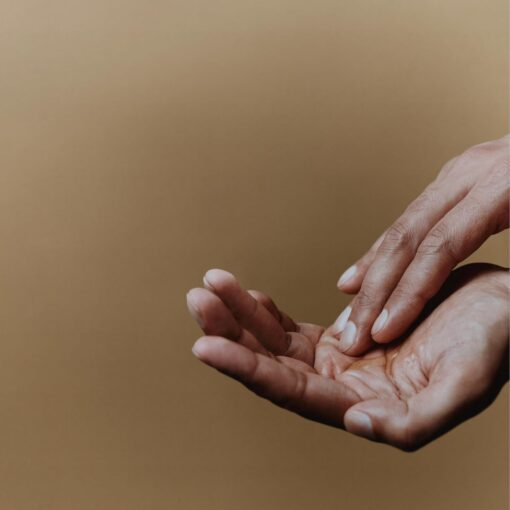 Aesop Reverence Aromatique Exfoliating Hand Wash - Image 3