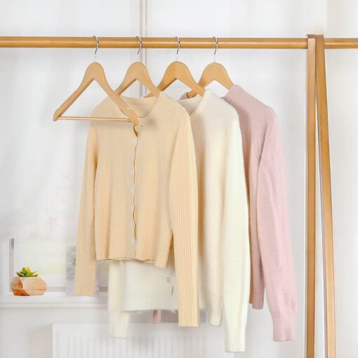 TOPIA Natural Wooden Hangers - 30 Pack - Image 5